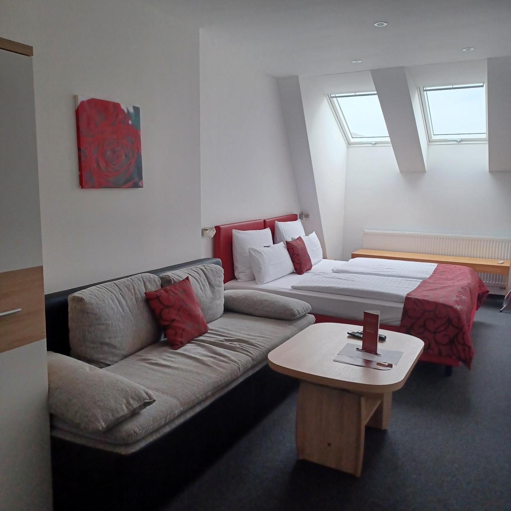 Landhotel Zum Baggernpuhl Wachow Room photo