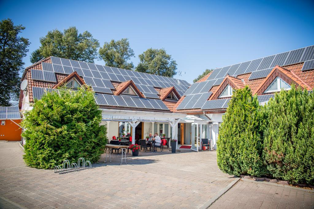 Landhotel Zum Baggernpuhl Wachow Exterior photo